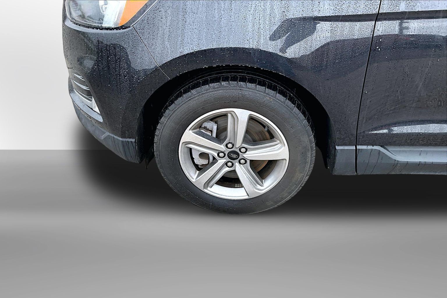 Used 2023 Ford Edge SEL w/ Convenience Package AWD/4WD image 3