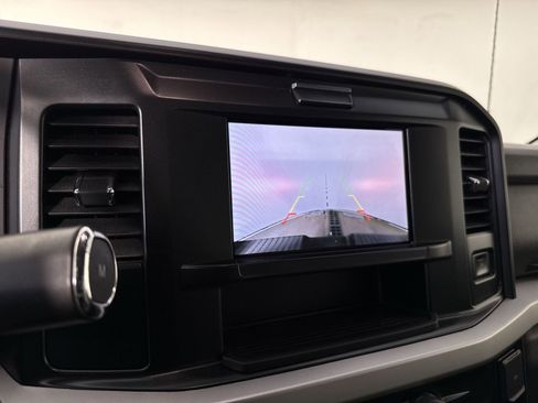 Used 2025 Ford F250 XLT image 7