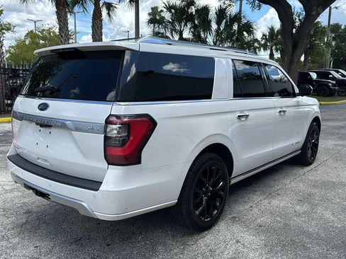 Used 2018 Ford Expedition Max Platinum AWD/4WD image 5