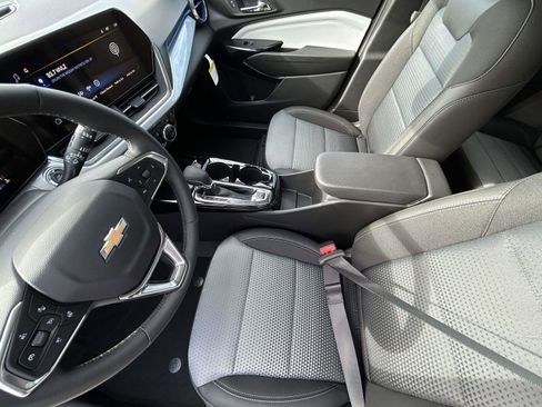 New 2026 Chevrolet Trax LT w/ Driver Confidence Package image 10