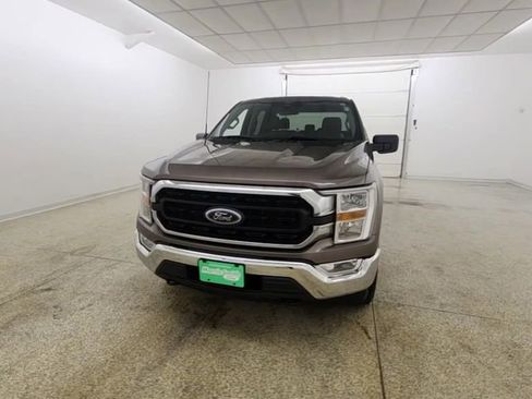 Used 2022 Ford F150 XLT w/ Trailer Tow Package image 3