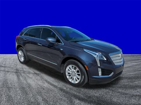 Used 2018 Cadillac XT5 FWD image 2