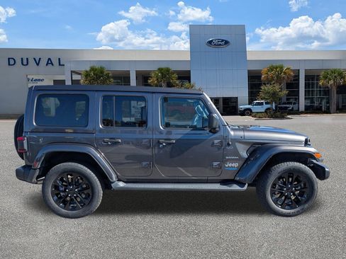 Used 2021 Jeep Wrangler Unlimited Sahara w/ Cold Weather Group image 3