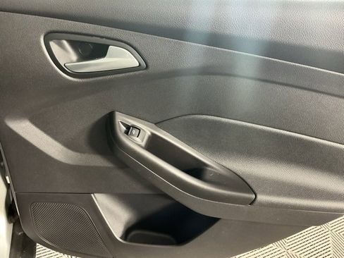 Used 2014 Ford Focus SE image 11