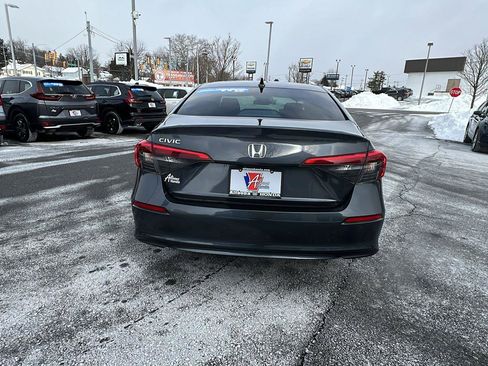 Used 2022 Honda Civic LX image 5