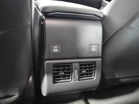 Used 2024 Subaru Solterra AWD/4WD image 26