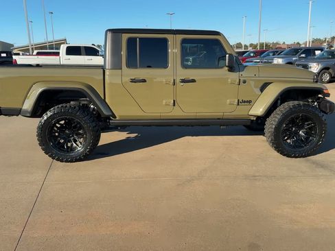 New 2025 Jeep Gladiator Sport image 8