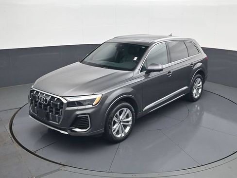 Used 2025 Audi Q7 2.0T Premium w/ Convenience Package AWD/4WD image 14
