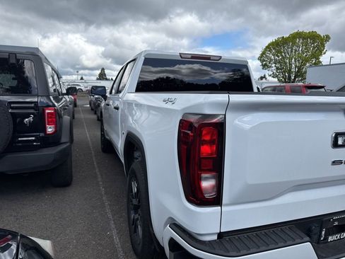 Used 2024 GMC Sierra 1500 Pro w/ Graphite Edition image 5