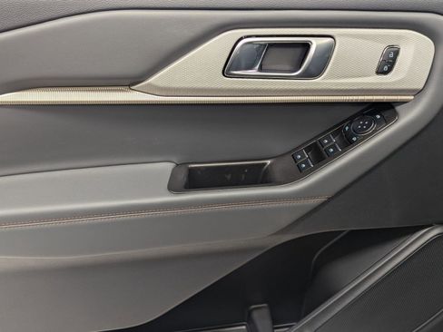 New 2026 Ford Explorer Active image 10