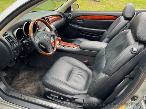 Used 2002 Lexus SC 430 Convertible RWD image 9