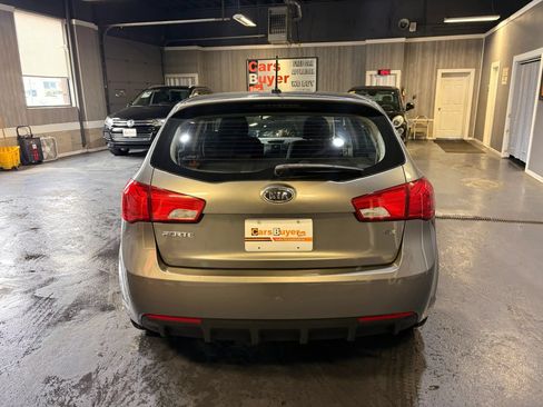 Used 2012 Kia Forte EX FWD image 5