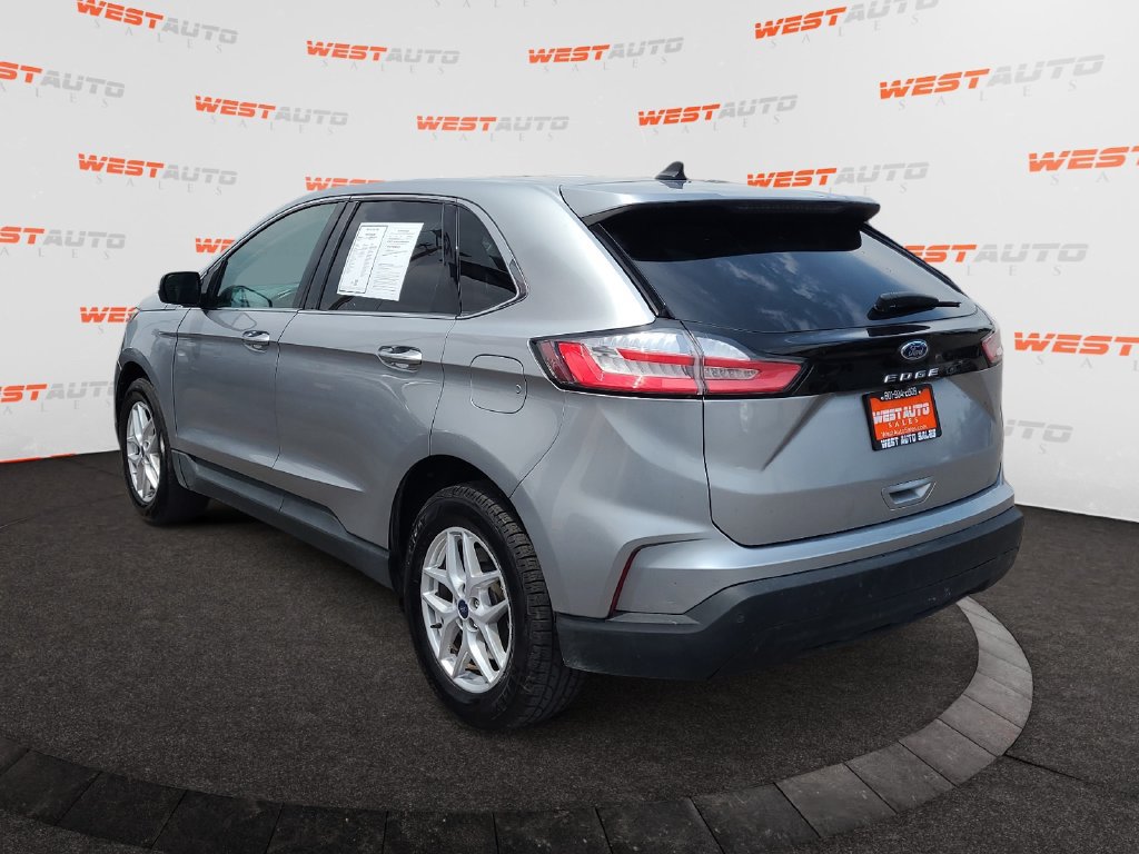Used 2023 Ford Edge SEL AWD/4WD image 3