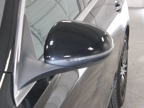 Used 2025 Mercedes-Benz C 300 Sedan image 13