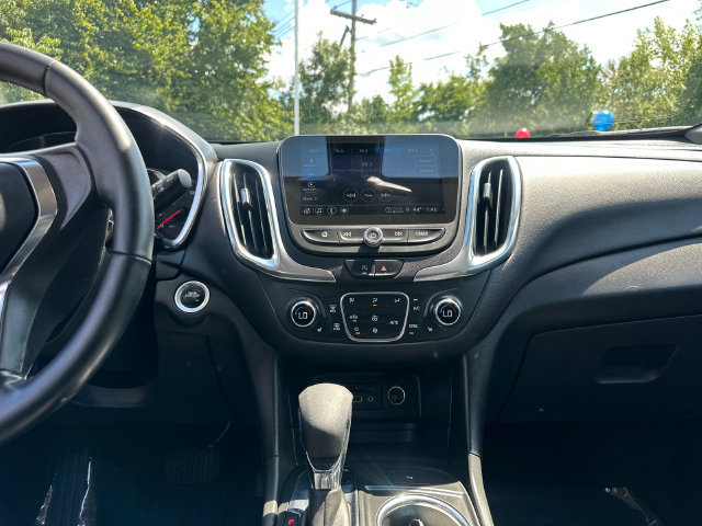 Used 2024 Chevrolet Equinox LT AWD/4WD image 25