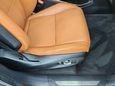 Used 2025 Jaguar F-PACE R-Dynamic S image 22