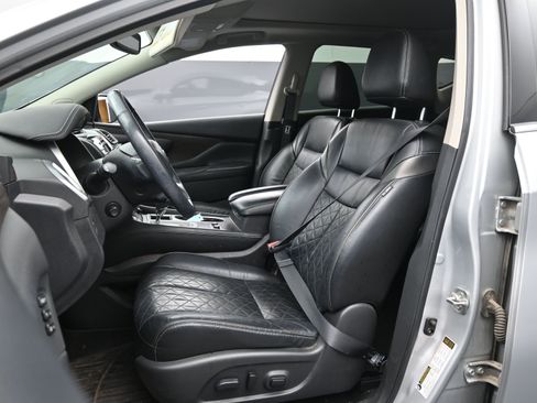 Used 2019 Nissan Murano Platinum image 17