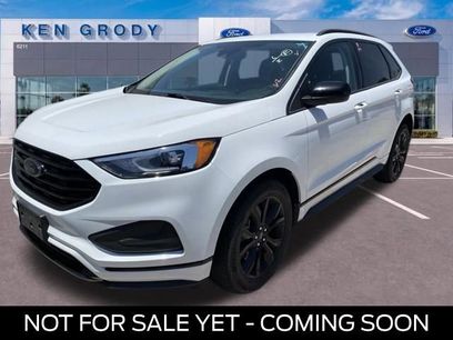 Used 2022 Ford Edge SE w/ Black Appearance Package