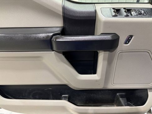 Used 2020 Ford F250 XL w/ Power Equipment Group image 16