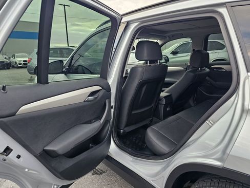 Used 2014 BMW X1 xDrive28i image 16