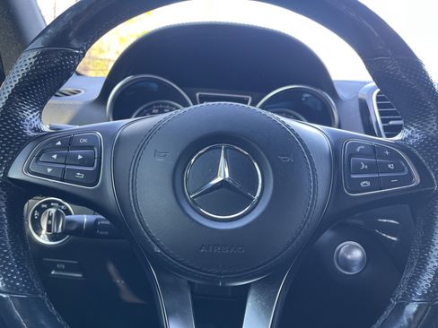 Used 2018 Mercedes-Benz GLS 450 4MATIC image 14