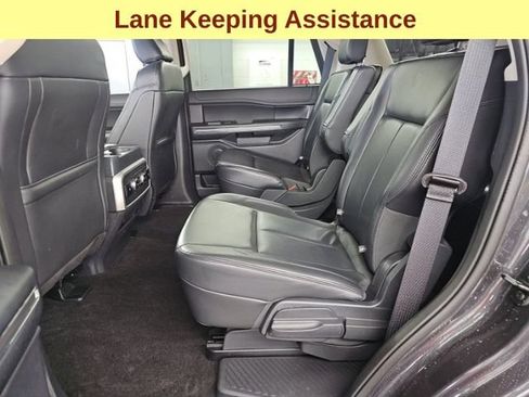 Used 2023 Ford Expedition XLT AWD/4WD image 10