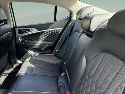 Used 2021 Genesis G70 2.0T w/ Prestige Package image 17