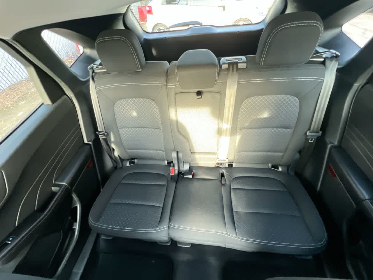 Used 2025 Ford Escape Active AWD/4WD image 23