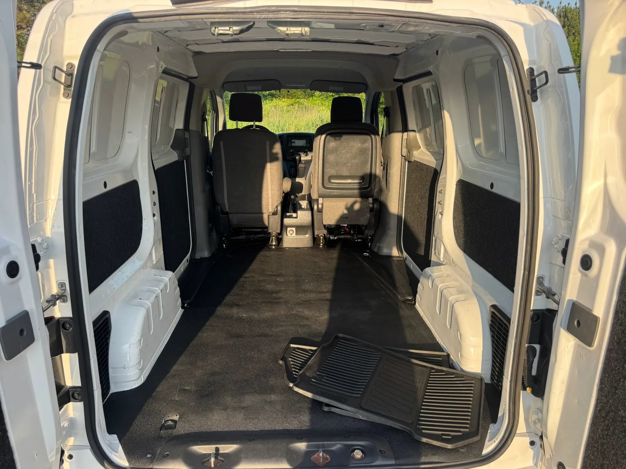 Used 2017 Nissan NV200 SV w/ Technology Package FWD image 20