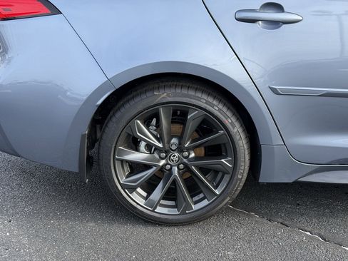 Used 2025 Toyota Corolla SE w/ SE Premium Package image 11