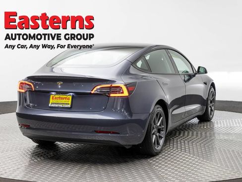 Used 2023 Tesla Model 3 Standard Range RWD image 5