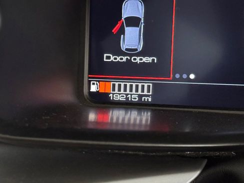 Used 2018 Ferrari GTC4Lusso T image 52