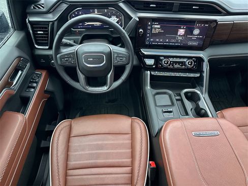 Used 2026 GMC Sierra 2500 Denali Ultimate image 24