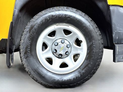 Used 2018 Chevrolet Silverado 1500 W/T w/ Trailering Package image 38