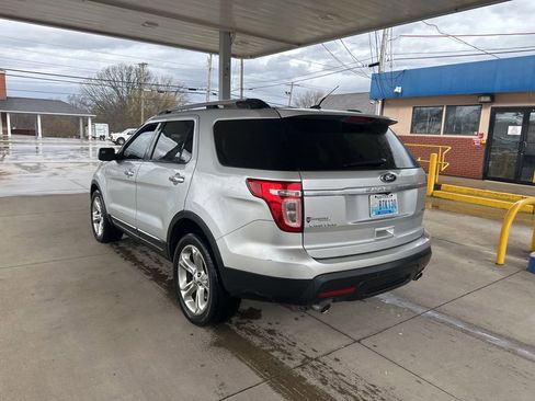 Used 2015 Ford Explorer Limited image 4