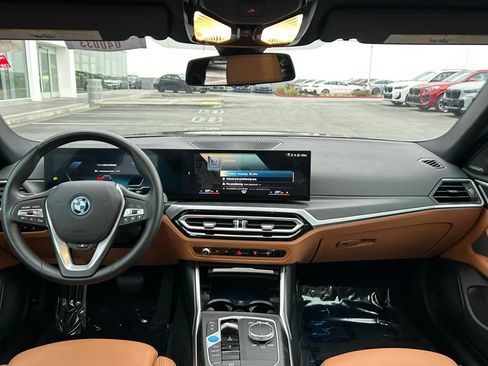 Used 2023 BMW i4 eDrive40 w/ Premium Package RWD image 33