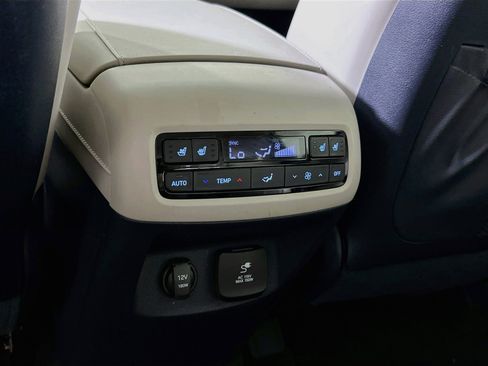 Used 2021 Hyundai Palisade Limited image 27