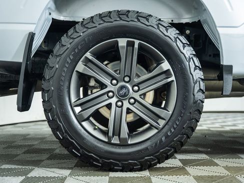 Certified 2022 Ford F150 XLT w/ Equipment Group 302A High image 21