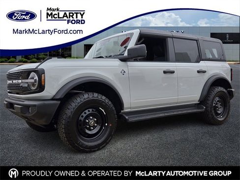 New 2026 Ford Bronco Outer Banks image 1