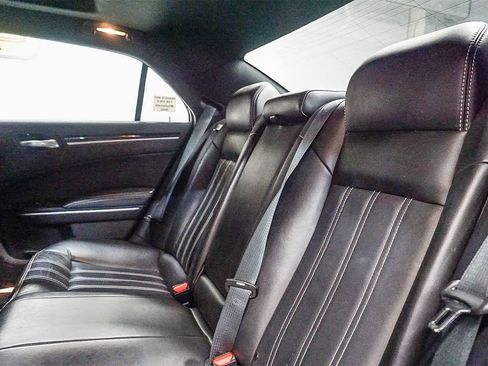 Used 2022 Chrysler 300 S image 18