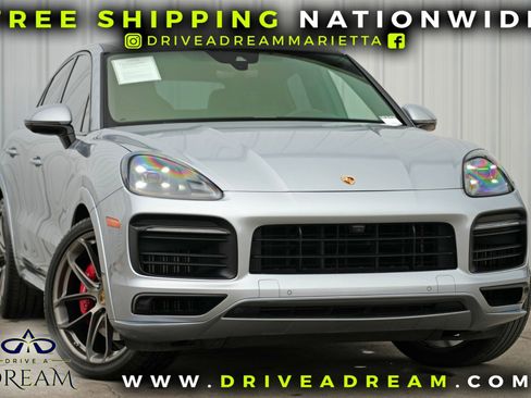 Used 2021 Porsche Cayenne GTS w/ Lightweight Sport Package image 2