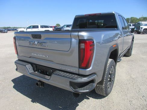 New 2026 GMC Sierra 3500 Denali Ultimate AWD/4WD image 5