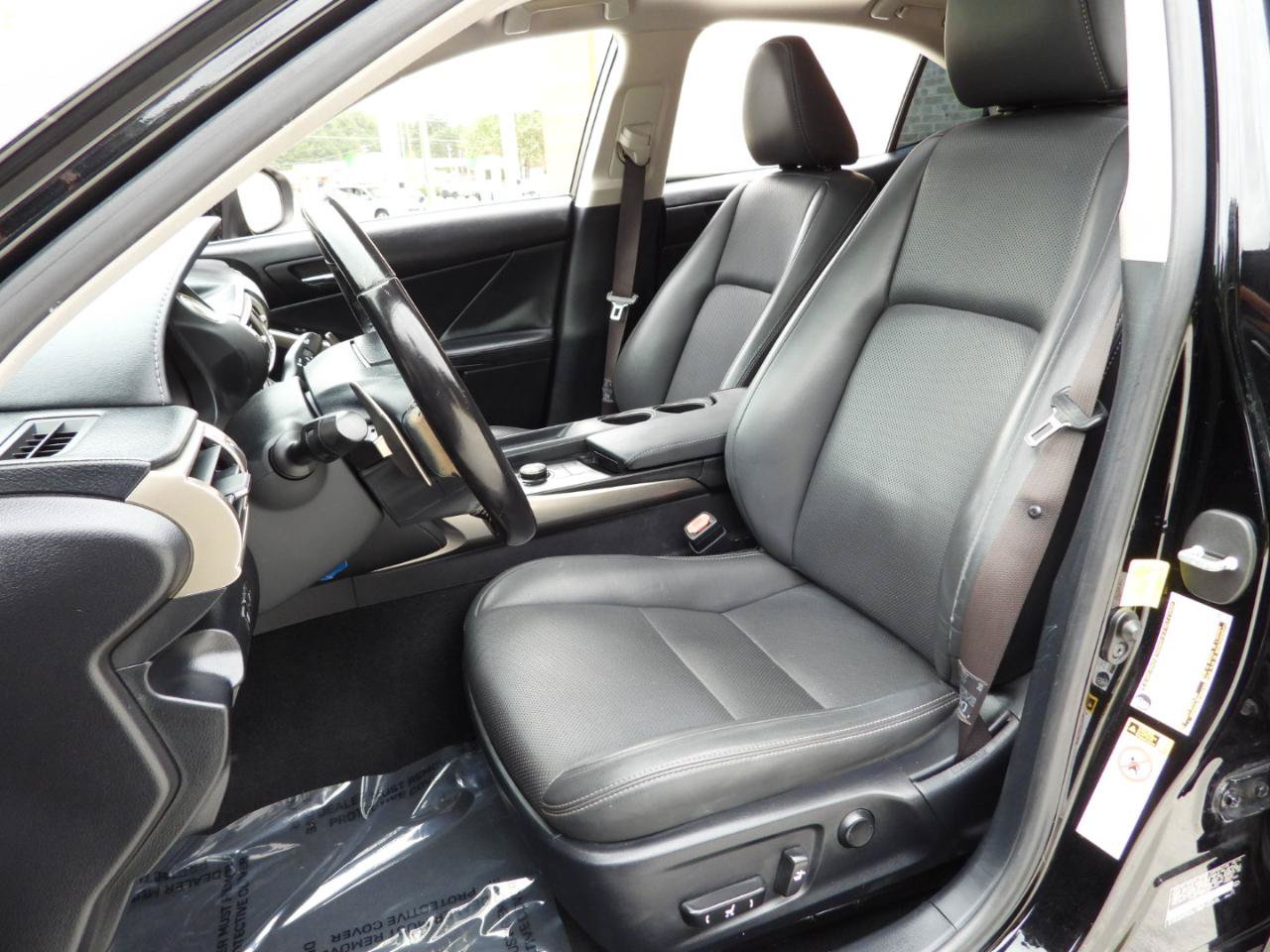 Used 2015 Lexus IS 250 RWD image 47