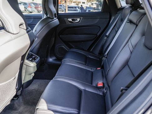 New 2026 Volvo XC60 B5 Ultra w/ Climate Package PRO AWD/4WD image 15