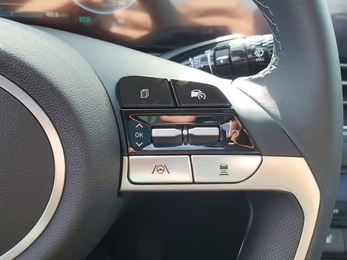 New 2026 Hyundai Elantra Limited FWD image 23