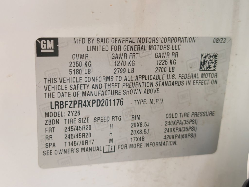 Used 2023 Buick Envision Essence w/ Sport Touring Package AWD/4WD image 27