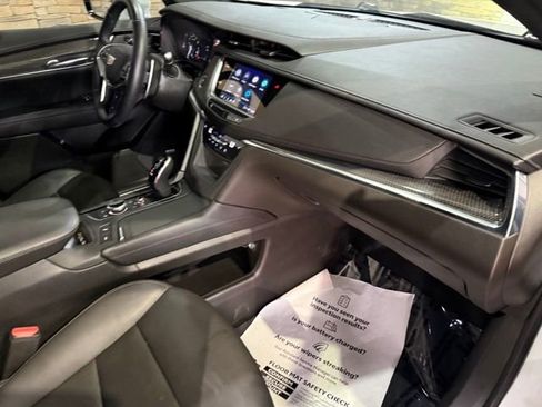 Used 2022 Cadillac XT5 Sportv AWD/4WD image 27