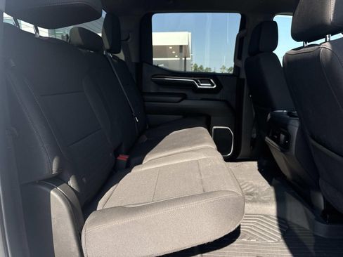 Used 2024 Chevrolet Silverado 1500 LT Trail Boss w/ Protection Package AWD/4WD image 9