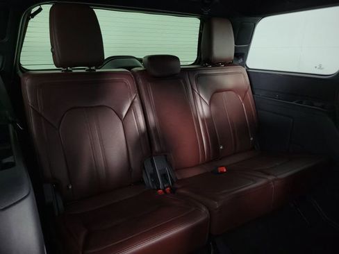 Used 2024 Ford Expedition Limited image 15