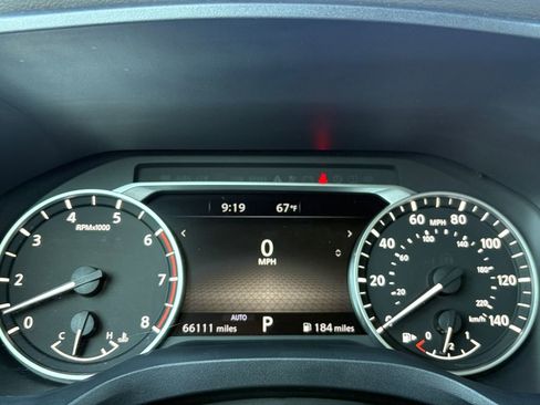 Used 2021 Nissan Rogue SV image 14